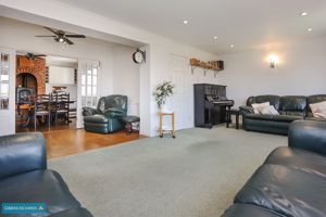 Lounge- click for photo gallery